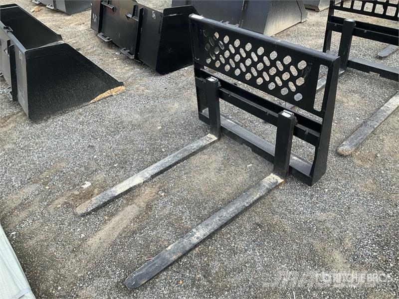 All-Star 48 in Skid Steer Forks (Unused) Vilice