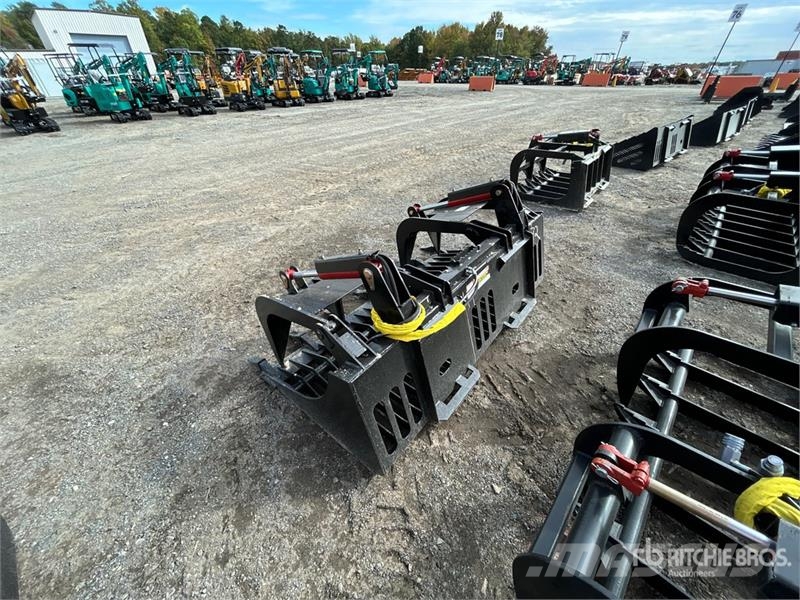 All-Star 72 in Skid Steer Grapple (Unused) Grabeži