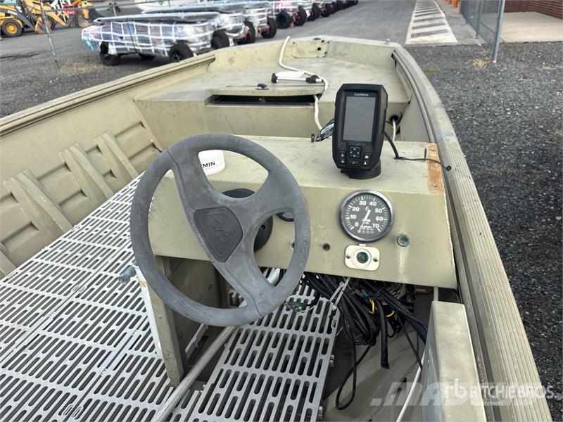  Alumacraft 16 ft Jon Boat Other components