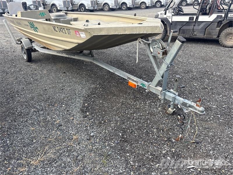  Alumacraft 16 ft Jon Boat Other components