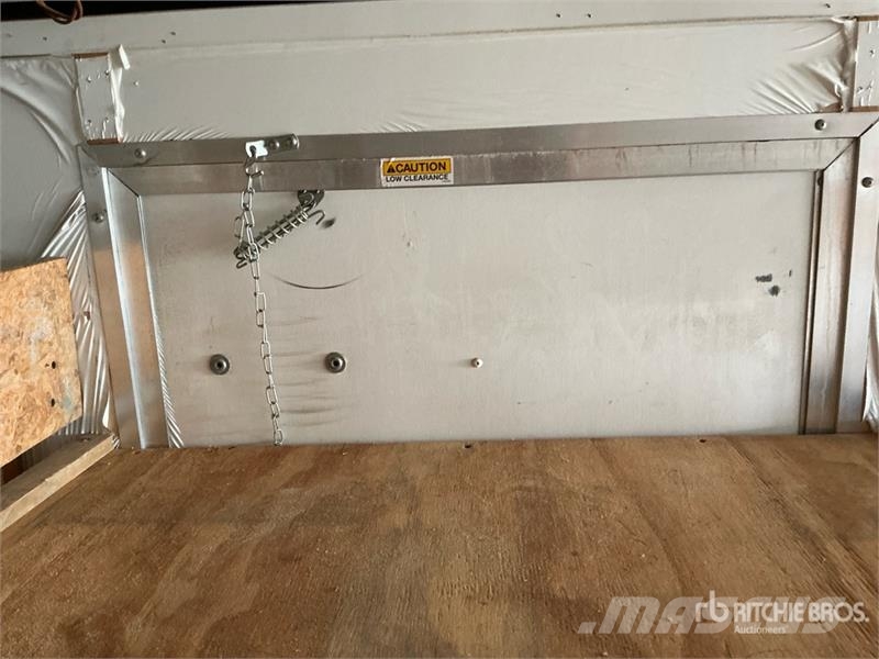 American Hauler 16 ft T/A Enclosed Trailer Dobozos pótkocsik