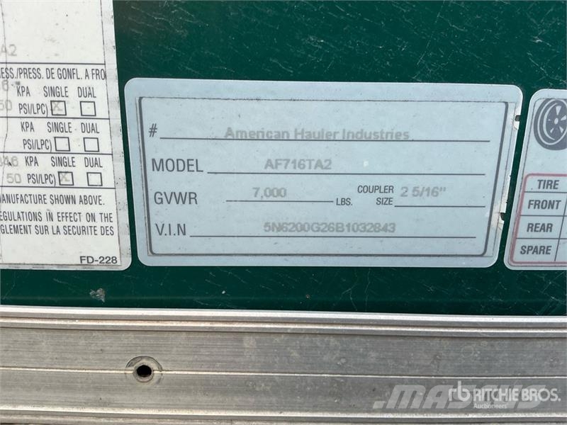 American Hauler 16 ft T/A Enclosed Trailer Furgons