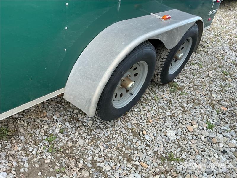 American Hauler 16 ft T/A Enclosed Trailer Furgons