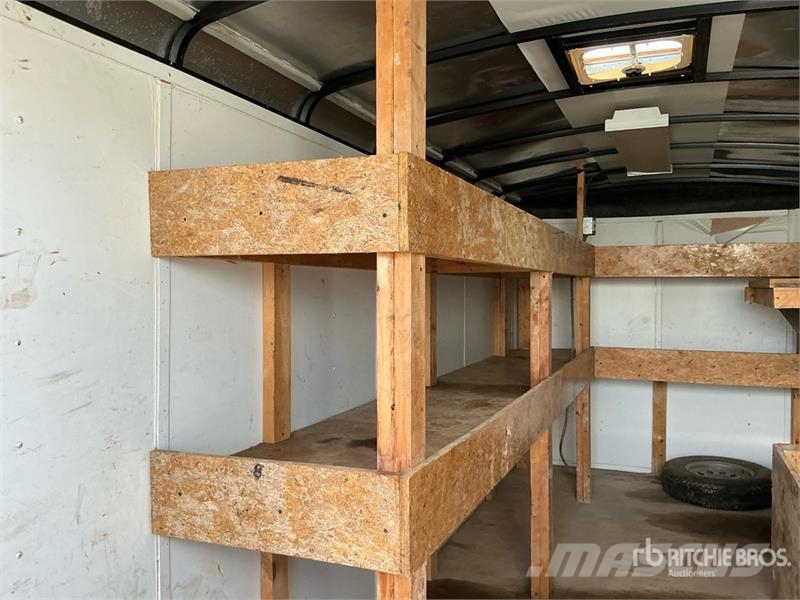 American Hauler 16 ft T/A Enclosed Trailer Dobozos pótkocsik