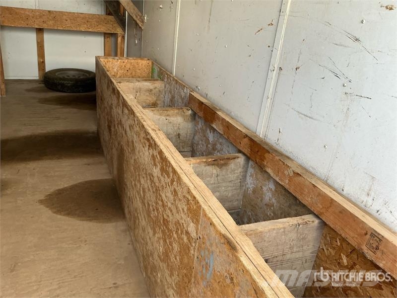 American Hauler 16 ft T/A Enclosed Trailer Dobozos pótkocsik