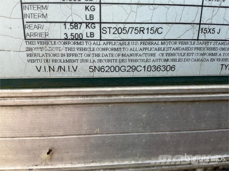 American Hauler 16 ft T/A Enclosed Trailer Furgons