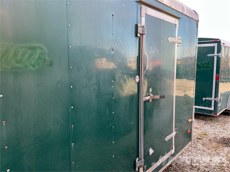 American Hauler 16 ft T/A Enclosed Trailer Furgons