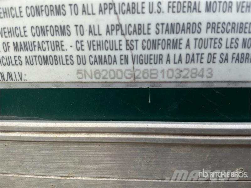 American Hauler 16 ft T/A Enclosed Trailer Furgons