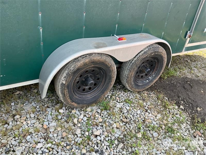 American Hauler 16 ft T/A Enclosed Trailer Dobozos pótkocsik