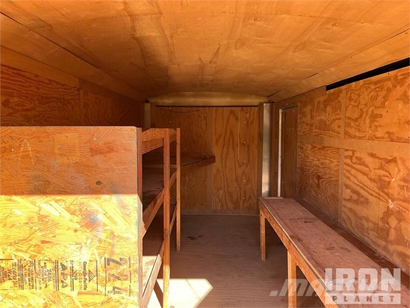 American Hauler Industries 16 ft T/A Enclosed Trailer Cajas de remolque
