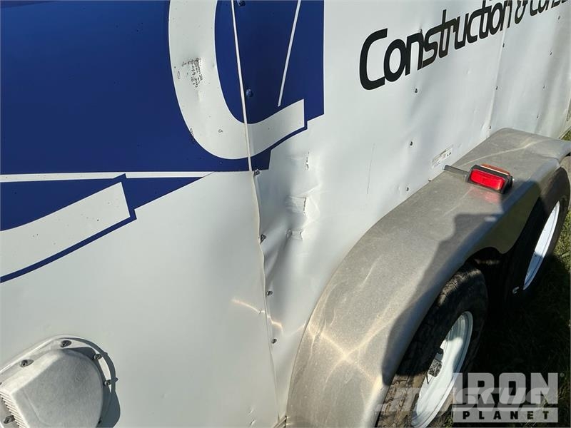 American Hauler Industries 16 ft T/A Enclosed Trailer Cajas de remolque