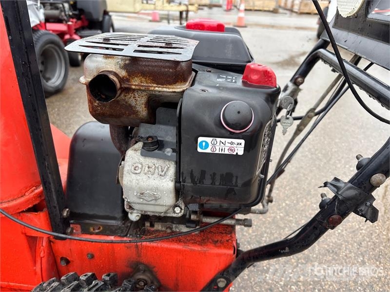 Ariens 28 in Walk-Behind Snow Blower Snøfresere