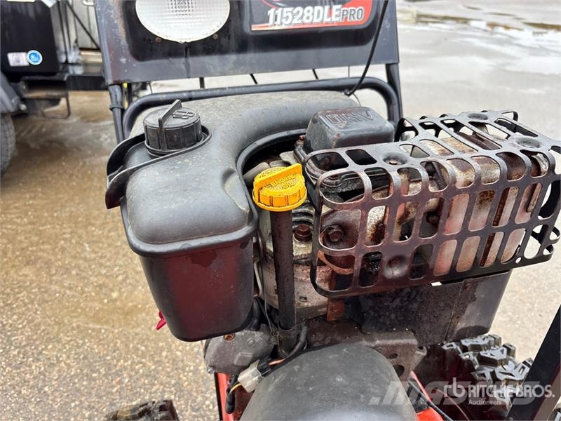 Ariens 28 in Walk-Behind Snow Blower Snøfresere