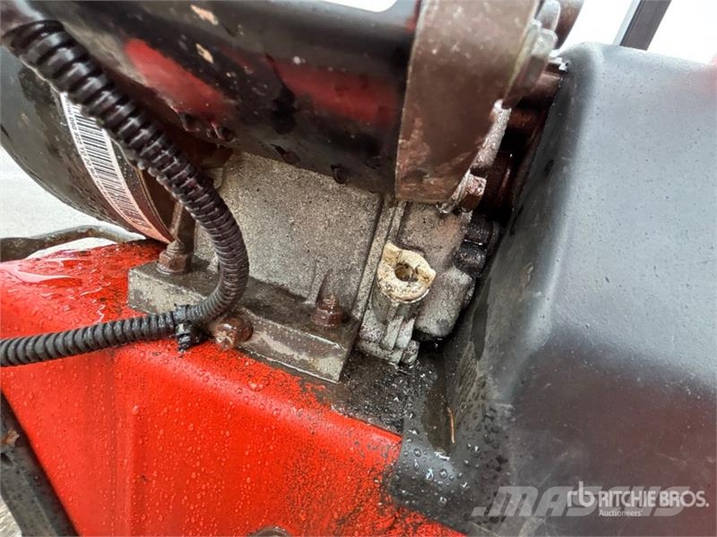 Ariens Pro 28 28 in Walk-Behind Snow Blower Schneefräse