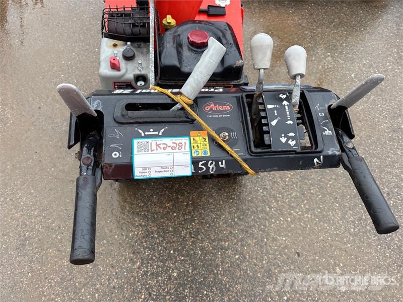 Ariens Pro 28 28 in Walk-Behind Snow Blower Schneefräse