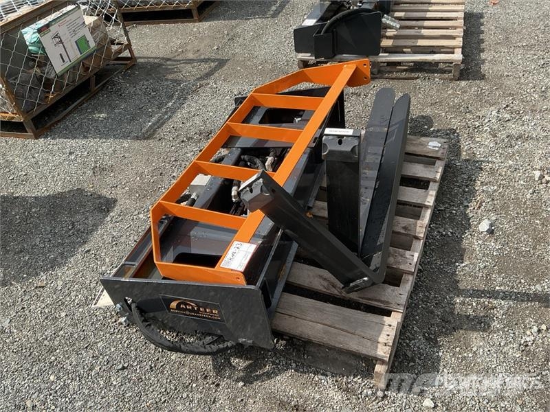 Arteer HPF-48L 48 In Hydraulic Skid Steer Forks (Unused) 叉