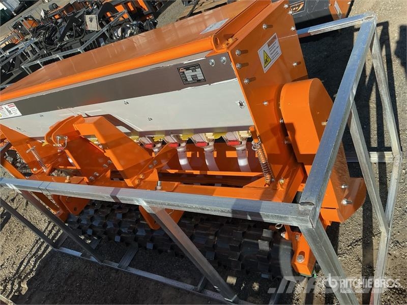 Arteer NSD-72W 72 in 3-Point & Skid Steer Seeder (Unused) Taladros