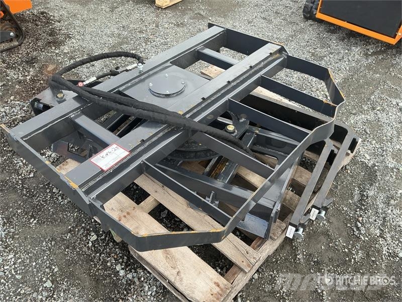 Arteer RPT-42L 60 in Rotating Hydraulic Skid Steer Forks Widły