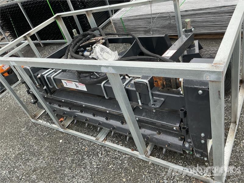 Arteer SSPR-72W 72 in Skid Steer Power Rake (Unused) Raker og høyvendere