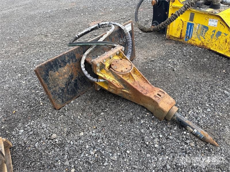 Atlas Copco HP1014 45 in Skid Steer Breaker Гидромолоты