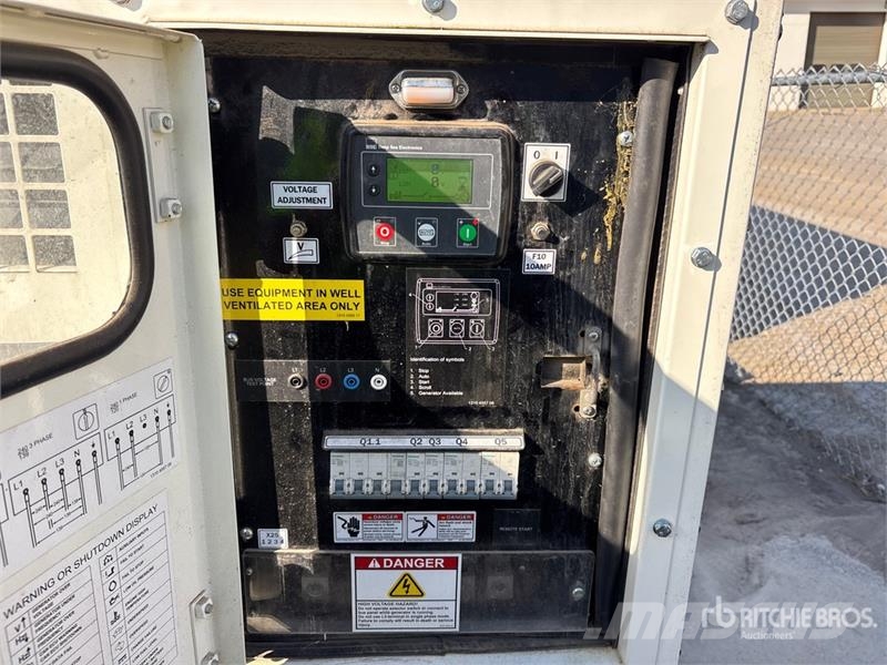 Atlas Copco QAS 25 ID FT4 20 kW Mobile Generator Set Dīzeļģeneratori