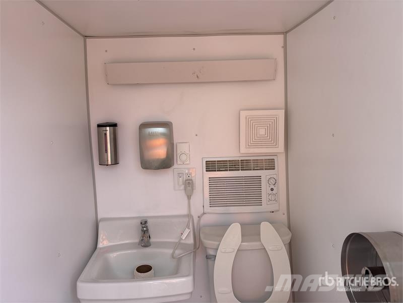 B & T Manufacturing H3 5 ft x 4 ft Wellness Hub & Inne akcesoria