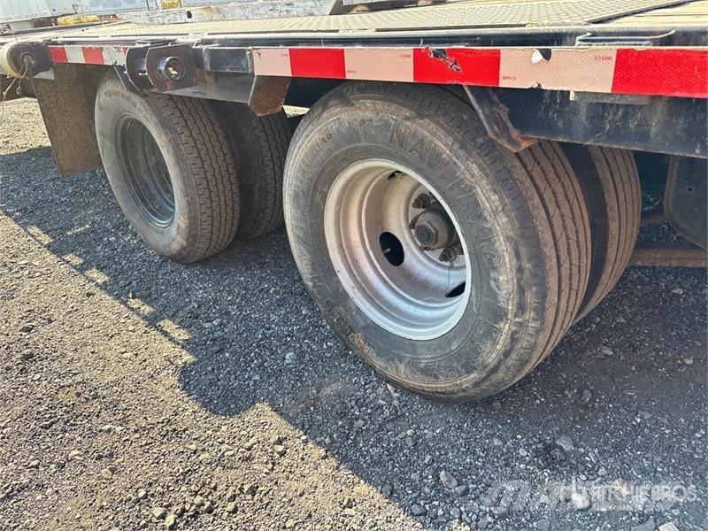 Baku 36 ft T/A Gooseneck Flatbed Trailer مقطوروات مسطحة/مفصلية الجوانب