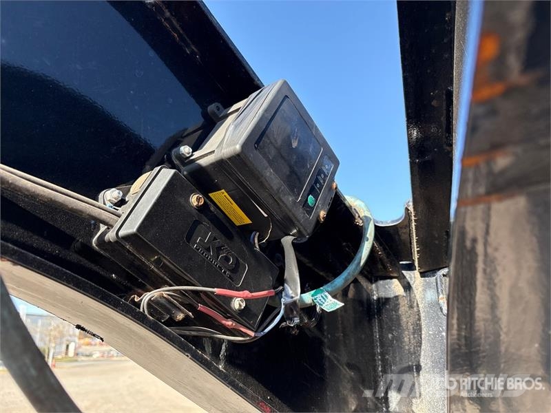 Baku 36 ft T/A Gooseneck Flatbed Trailer مقطوروات مسطحة/مفصلية الجوانب