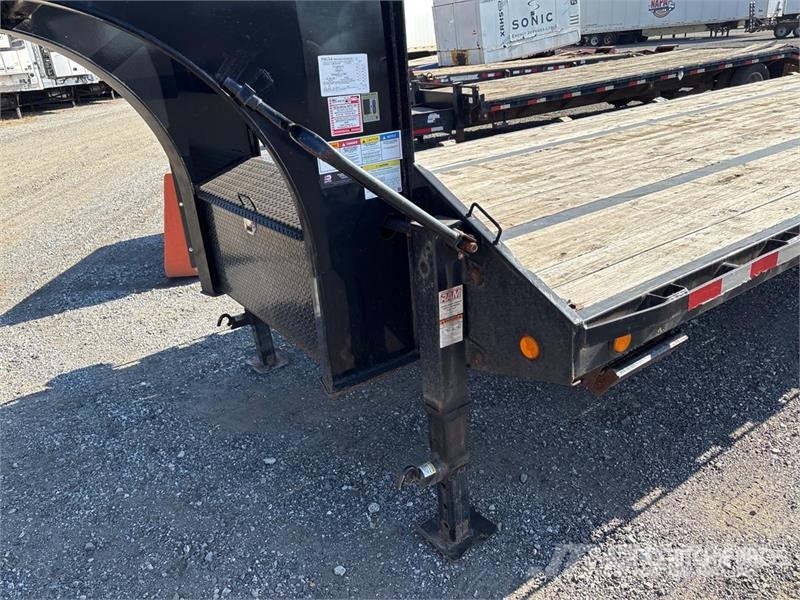 Baku 36 ft T/A Gooseneck Flatbed Trailer مقطوروات مسطحة/مفصلية الجوانب