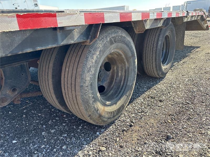 Baku 36 ft T/A Gooseneck Flatbed Trailer مقطوروات مسطحة/مفصلية الجوانب