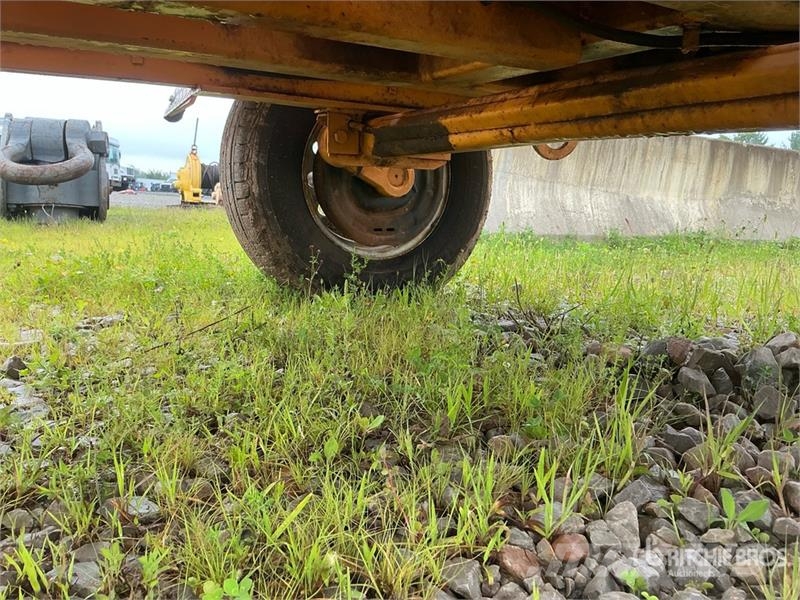 Bandit 12XPC Tow-Behind Wood Chipper Haketuskoneet