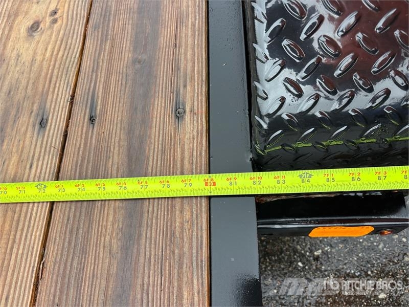 Barrett 5000 lb 18 ft T/A Equipment Trailer Prikolice za prevoz vozil