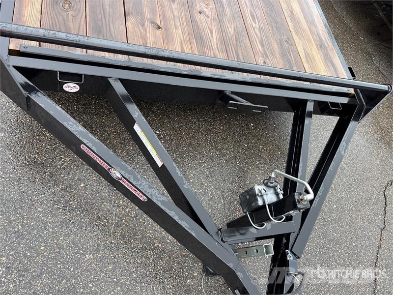 Barrett 5000 lb 18 ft T/A Equipment Trailer Prikolice za prevoz vozil