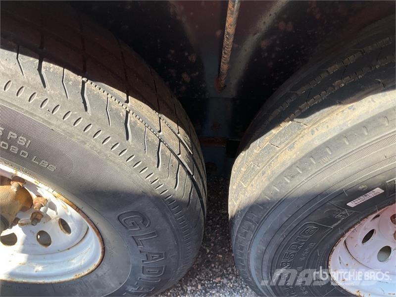 Belmont SS1016-12 16 ft T/A Equipment Trailer Prikolice za prevoz vozil