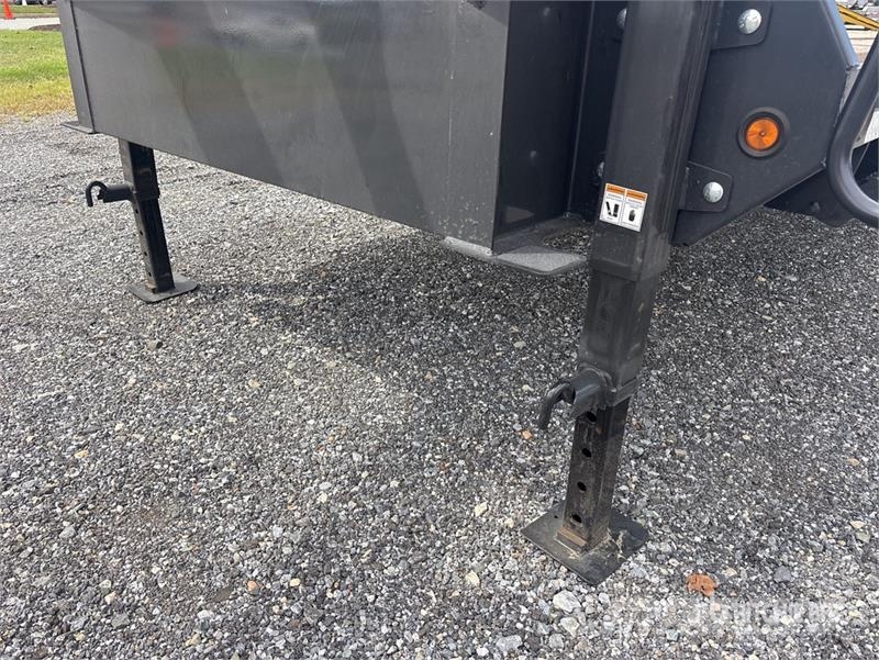Big Tex 16GN-40D5A-MRBK-SWT 40 ft T/A Gooseneck Equipment Autotransporter prikolice