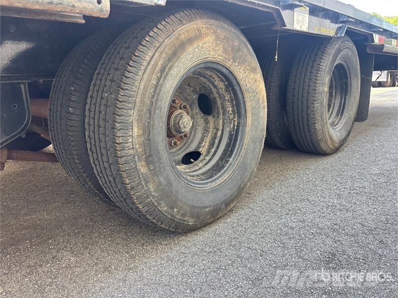 Big Tex 22GN-36BK 36 ft T/A Gooseneck Equipment Trailer Autonkuljetusperävaunut