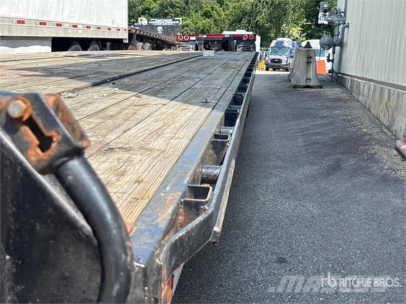 Big Tex 22GN-36BK 36 ft T/A Gooseneck Equipment Trailer Autonkuljetusperävaunut