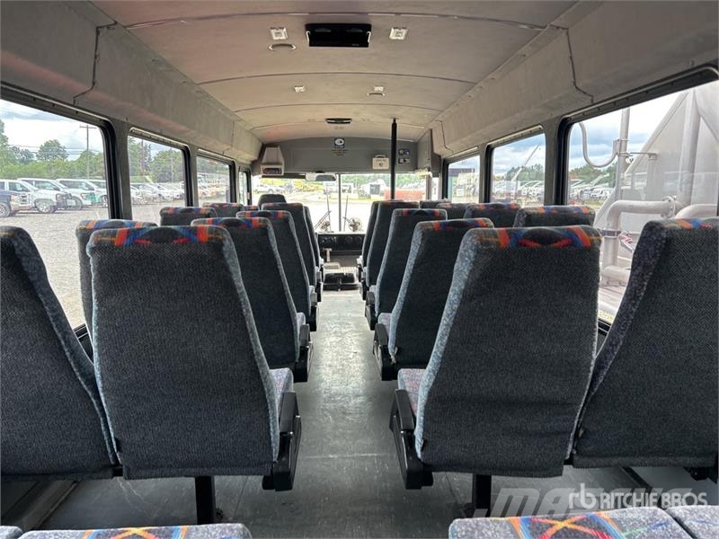 Blue Bird 4x2 29-Seat Transit Bus Minibusse