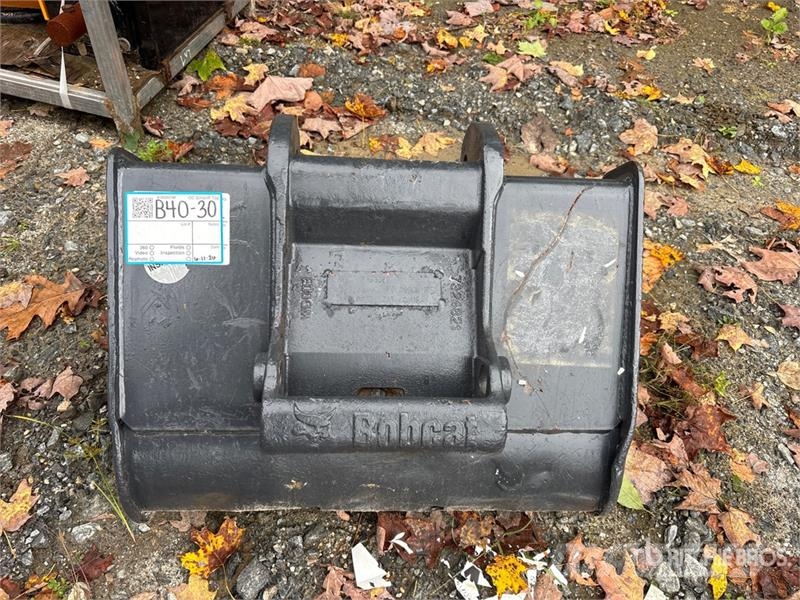 Bobcat 24 in Q/C Digging Excavator Bucket (Unused) Žlice