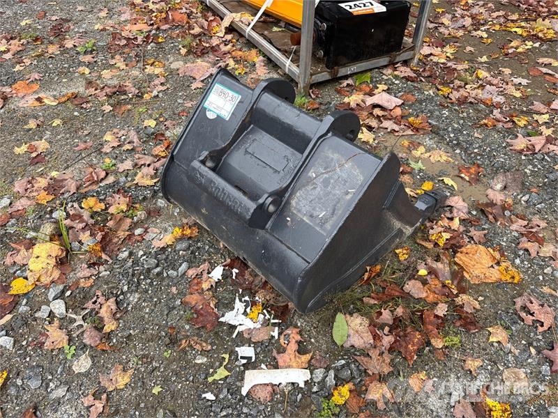 Bobcat 24 in Q/C Digging Excavator Bucket (Unused) Žlice