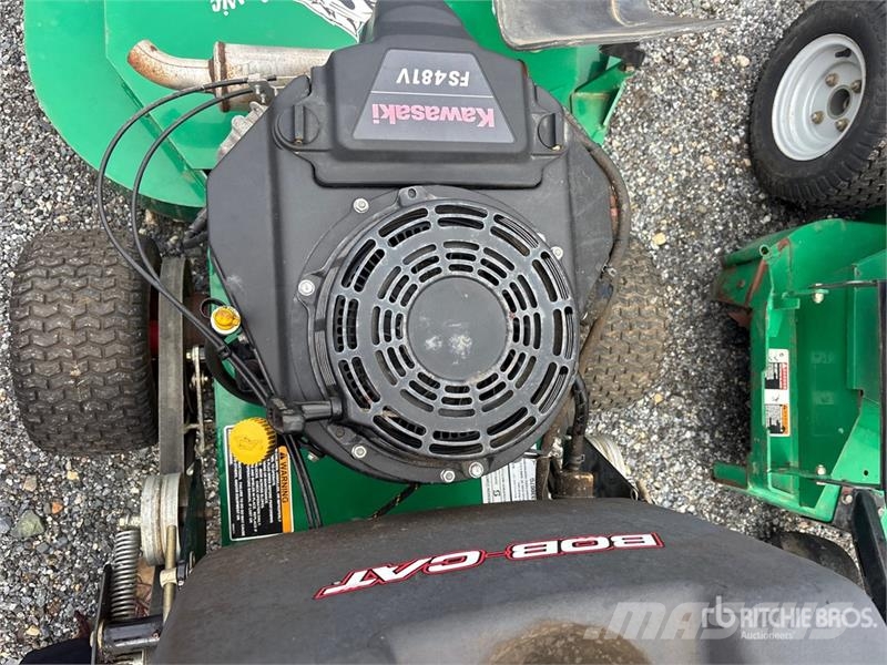 Bobcat 4x2 Walk-Behind 36 in Lawn Mower Vrtni traktor kosilnice