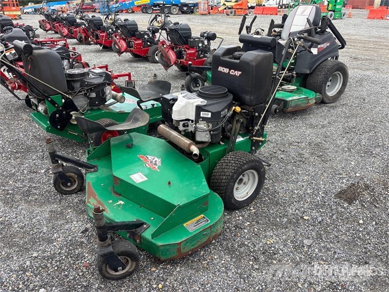 Bobcat 4x2 Walk-Behind 42 in Lawn Mower Vrtni traktor kosilnice