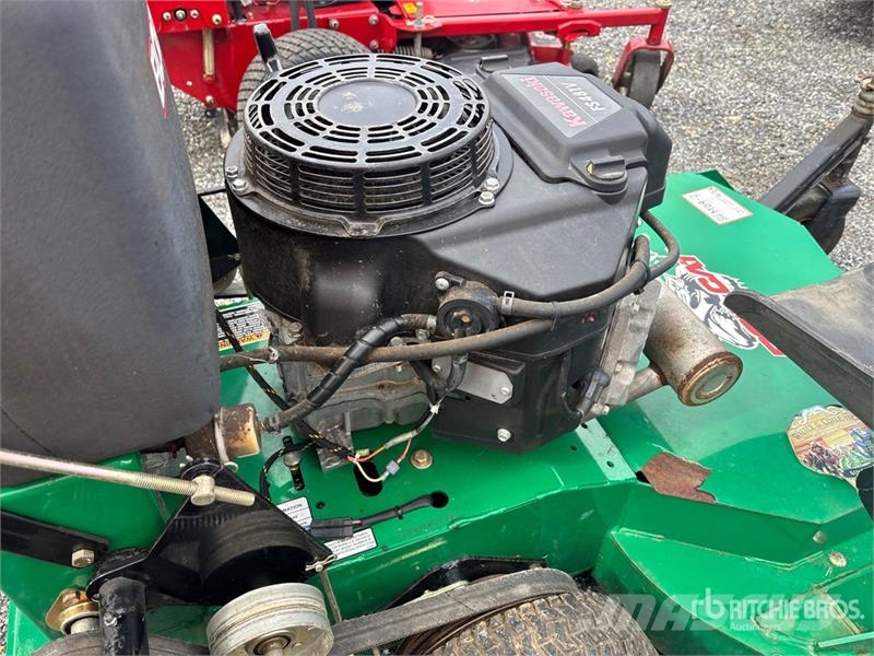 Bobcat 4x2 Walk-Behind 36 in Lawn Mower Vrtni traktor kosilnice