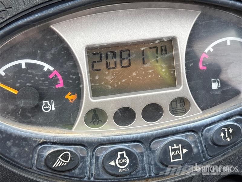 Bobcat E26 小型挖掘机