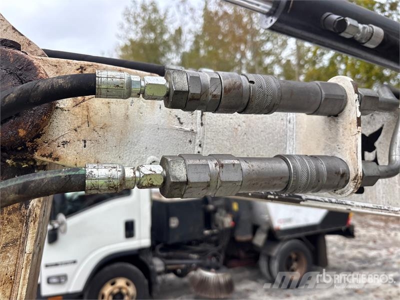 Bobcat E26 小型挖掘机