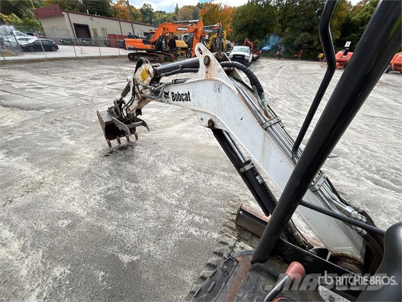 Bobcat E26 Minigravemaskiner