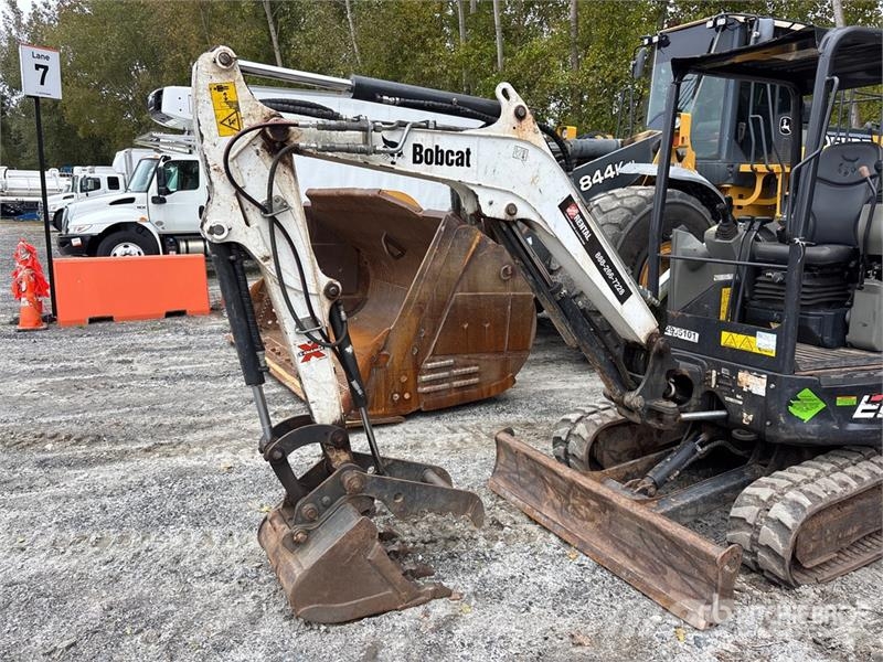 Bobcat E26 Mini excavators < 7t