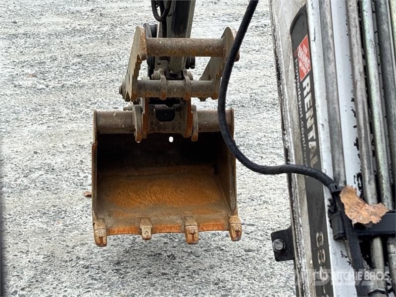 Bobcat E26 小型挖掘机