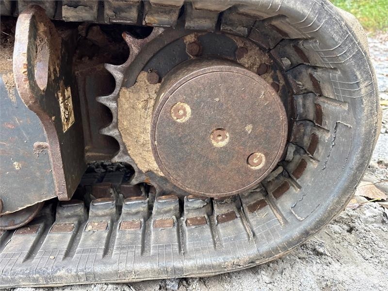 Bobcat E26 小型挖掘机