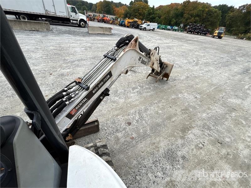 Bobcat E26 小型挖掘机
